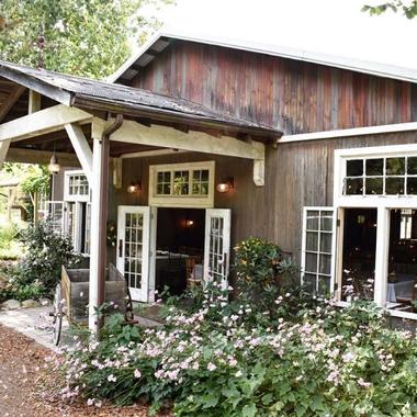 Rustic Wedding Venues: MillCreek Wilde