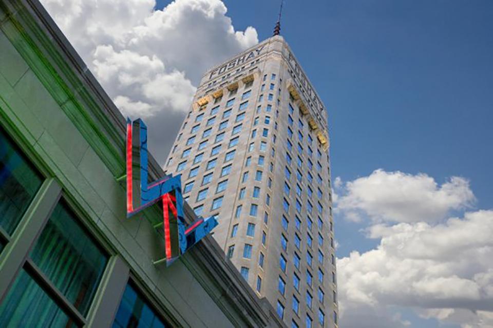 If You Love Bold Design and City Views, Stay at W Minneapolis – The Foshay