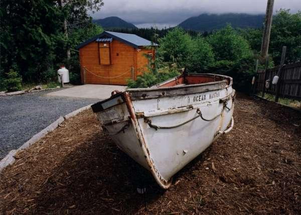 If You’re Dreaming of Waterfront Serenity, Drop Anchor at Anchors Inn