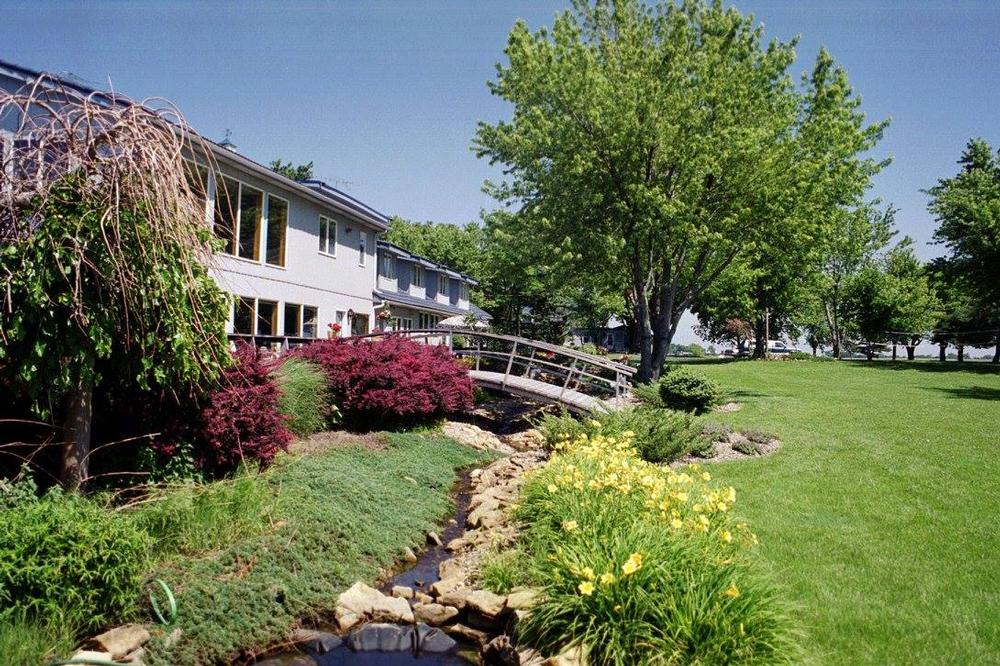 Wake Up to Country Charm: If You Crave Farm-Fresh Mornings, Book the Barn-Bed & Breakfast Inn