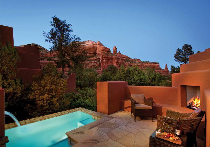 Admire breathtaking red rock views and enjoy a romantic desert escape.