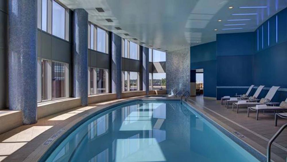 Relax in luxury and explore nearby attractions on an easy trip.