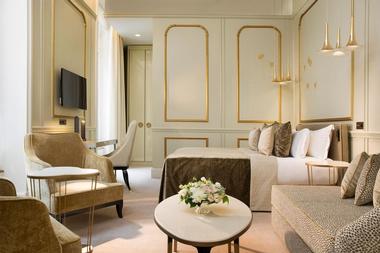 Le Narcisse Blanc Hotel