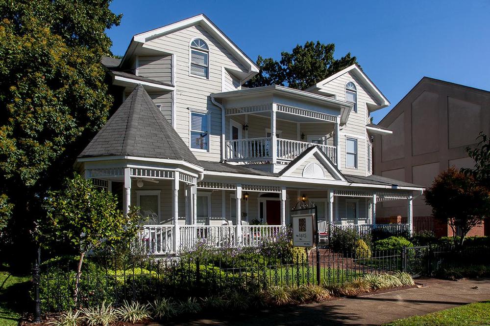 Relax in Southern charm, enjoy a peaceful, affordable stay.