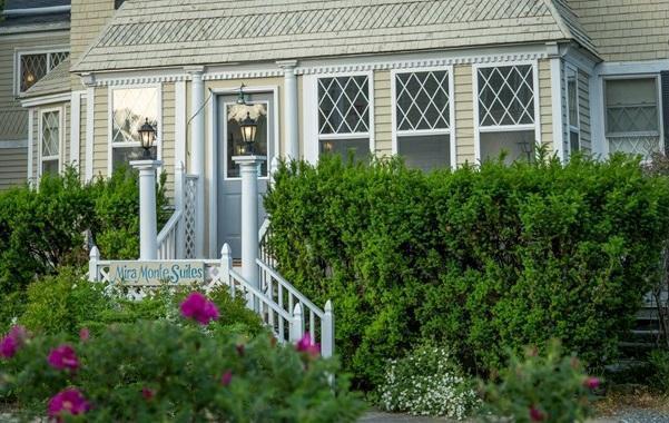 Mira Monte Inn Bed and Breakfast