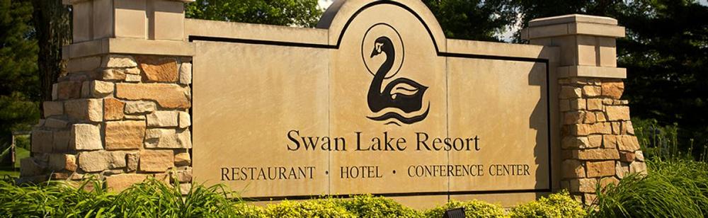 Tee Off in Style at Swan Lake Golf Resort