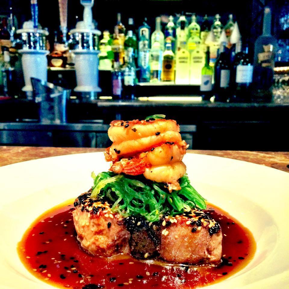 Dine dockside and look at river views on an easy weekend.