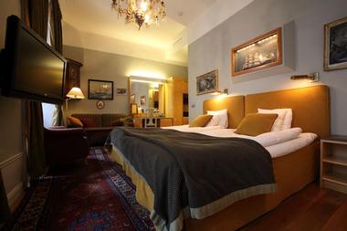 Victory Hotel