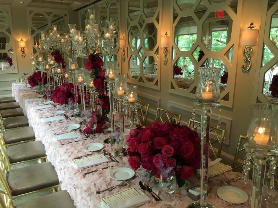 Savor Creole classics and enjoy a romantic night in Southern elegance.