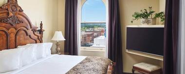 The Historic Davenport, Autograph Collection