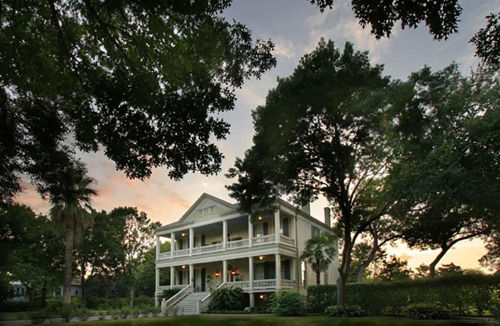 If You Want Victorian Elegance with Southern Charm, Book San Antonio Noble Inns