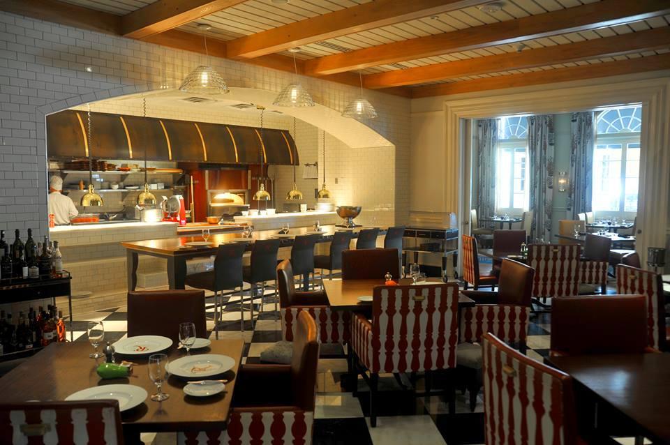 Dine on inventive Louisiana fare and celebrate in an exciting, upscale setting.