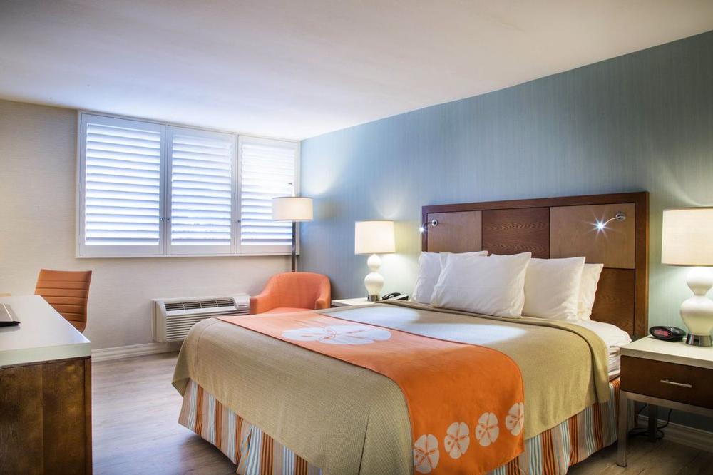 Rest Easy at Gateway Hotel Santa Monica