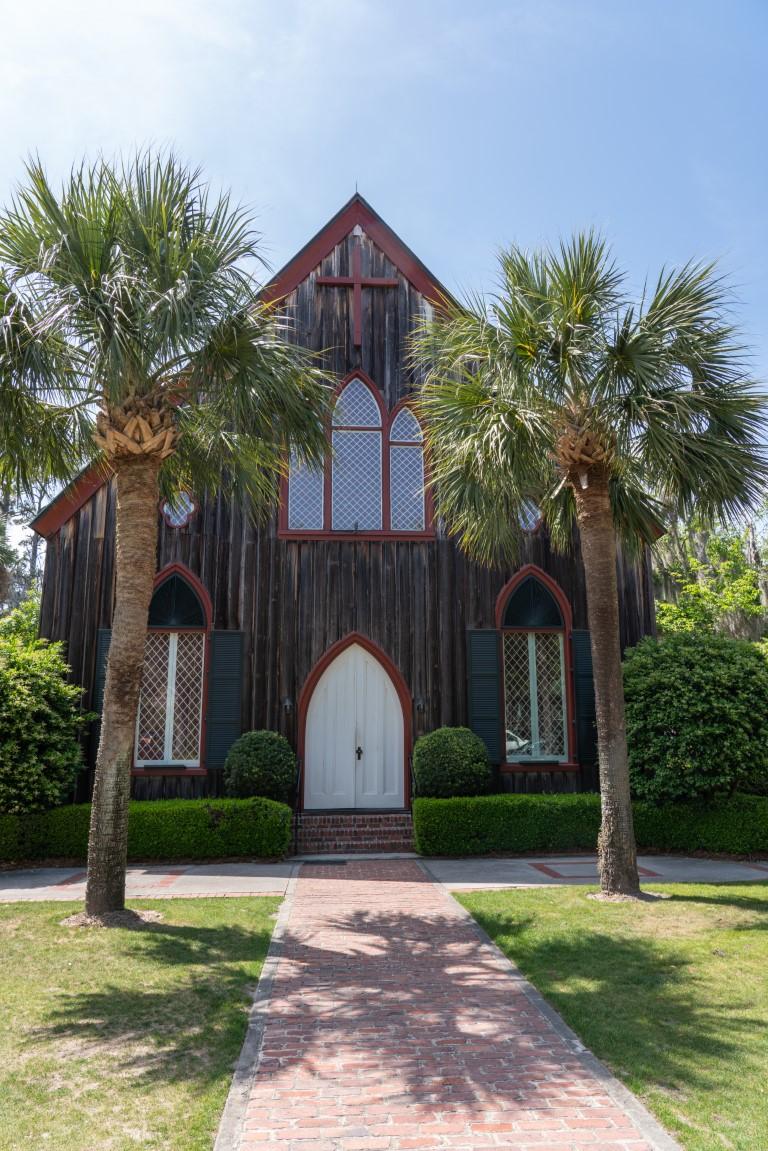 Walk along historic streets in Bluffton