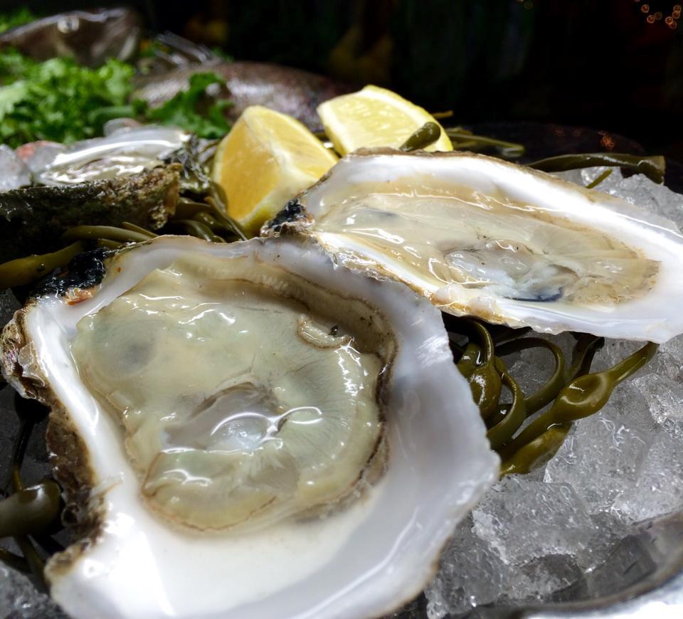 Dive into Neighborhood Flavor at London Lennie’s