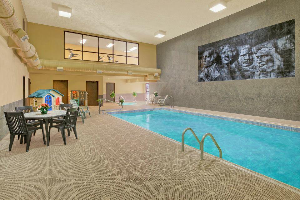 Simplify Your Black Hills Stay with Rushmore Express Inn and Family Suites