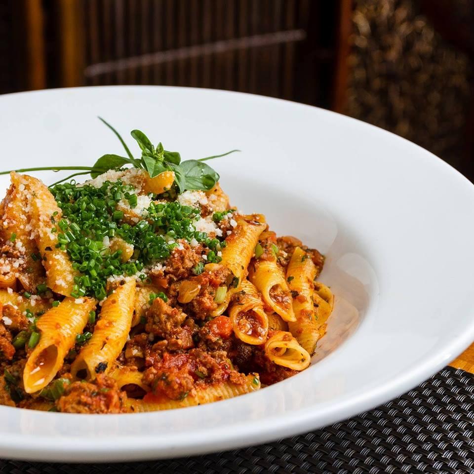 Dine with Mountain Views at Vista at Arrowhead