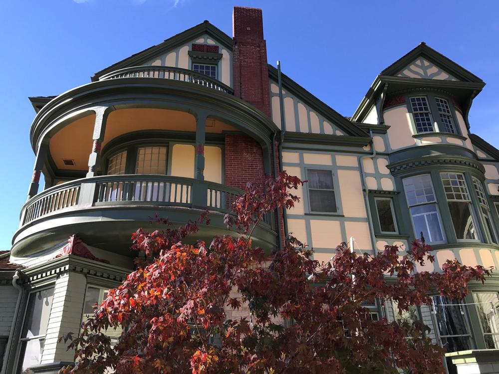 Experience Art and Heritage at the Falkirk Cultural Center