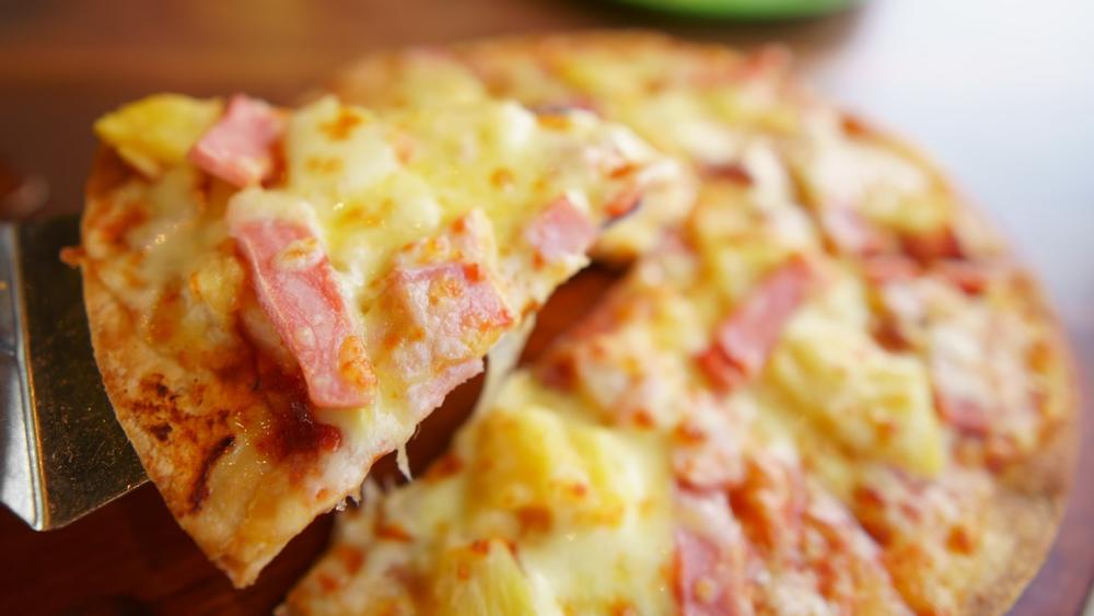 If You’re Craving a Slice, Stop by Tino’s Pizza and Restaurant