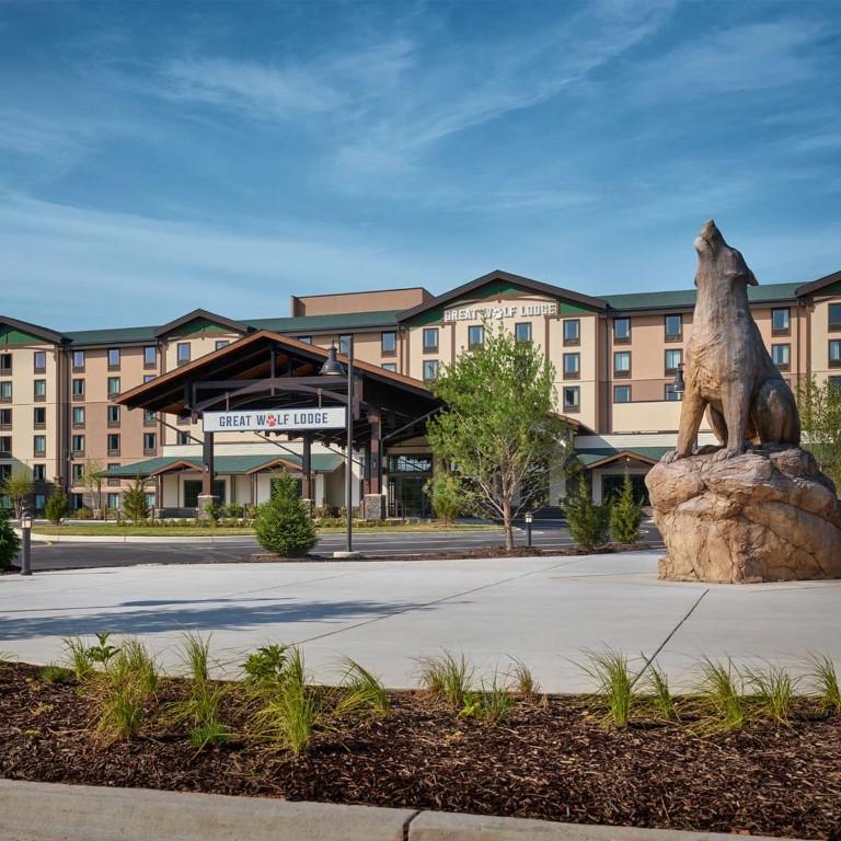 Make a Splash at Great Wolf Lodge Water Park - Grand Mound