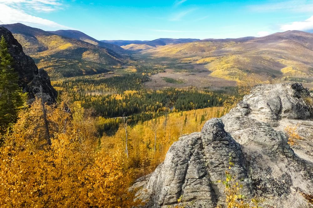 Trek Scenic Paths and Hot Springs on the Angel Rocks Trail