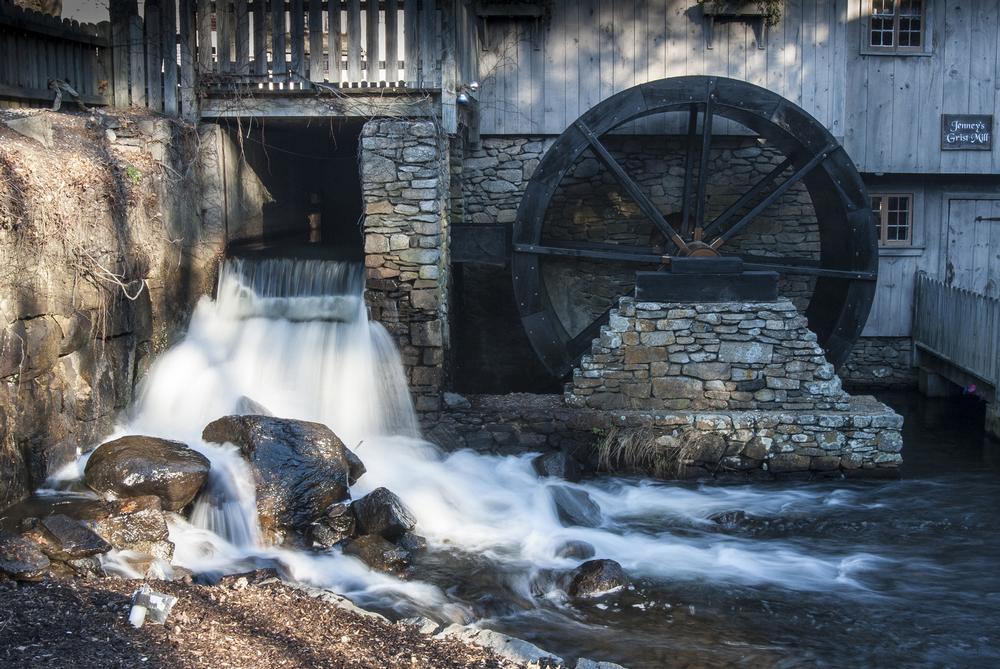 Witness Traditional Craftsmanship at the Plimoth Grist Mill