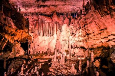 Go gem mining in Marengo Park Cave