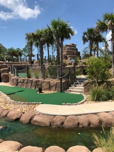 Beachside Mini Golf | Things to Do in Orange Beach, Alabama