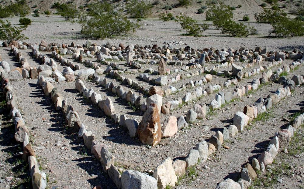 Laughlin Labyrinths