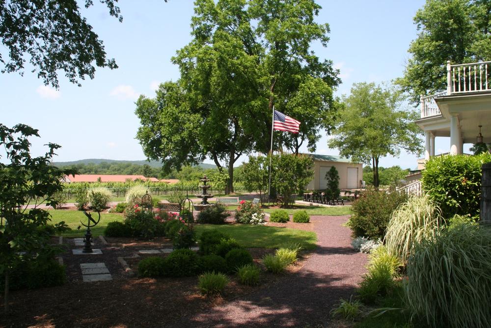 Sip and Savor at Oldhouse Vineyards