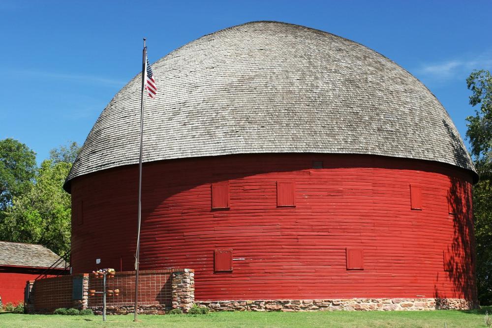 Visit historic Route 66 landmarks in Arcadia