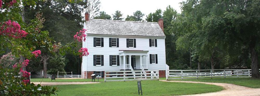 Walk Civil War Battlefields and Historic Homes at Pamplin Historical Park