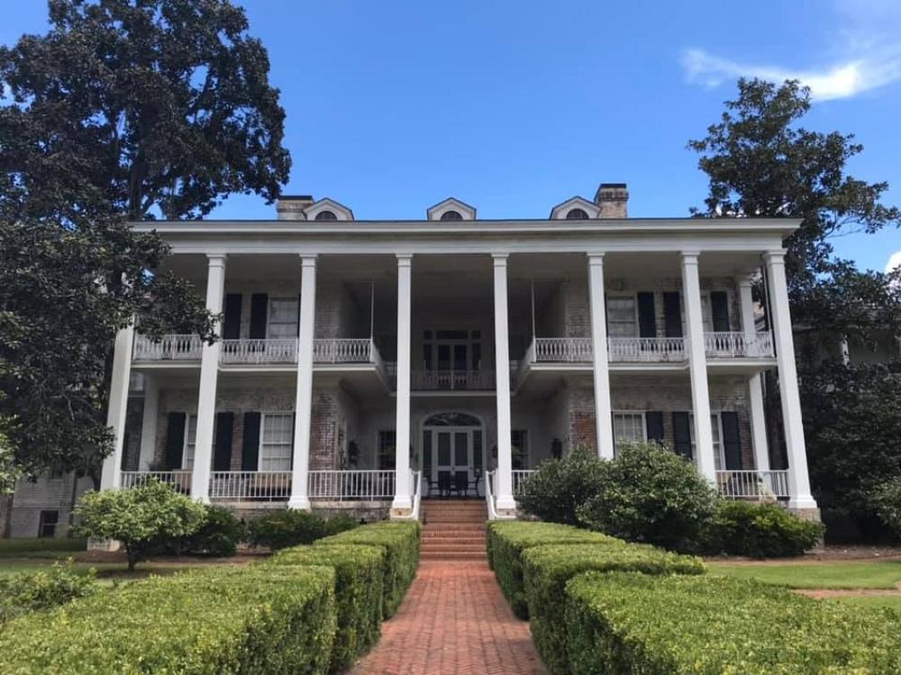 Tour historic grounds and admire romantic Southern charm on a peaceful visit.