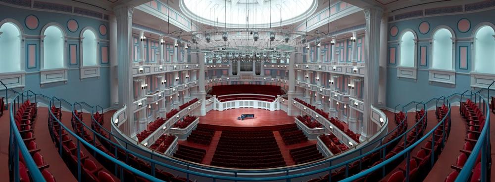 See concerts or plays on a romantic weekend filled with cultural attractions.