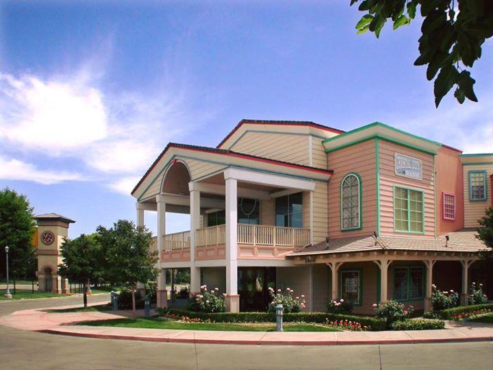Listen to country music at Buck Owens’ Crystal Palace