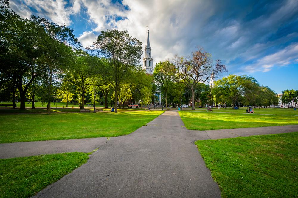 Relax in the Historic Heart of the City at New Haven Green