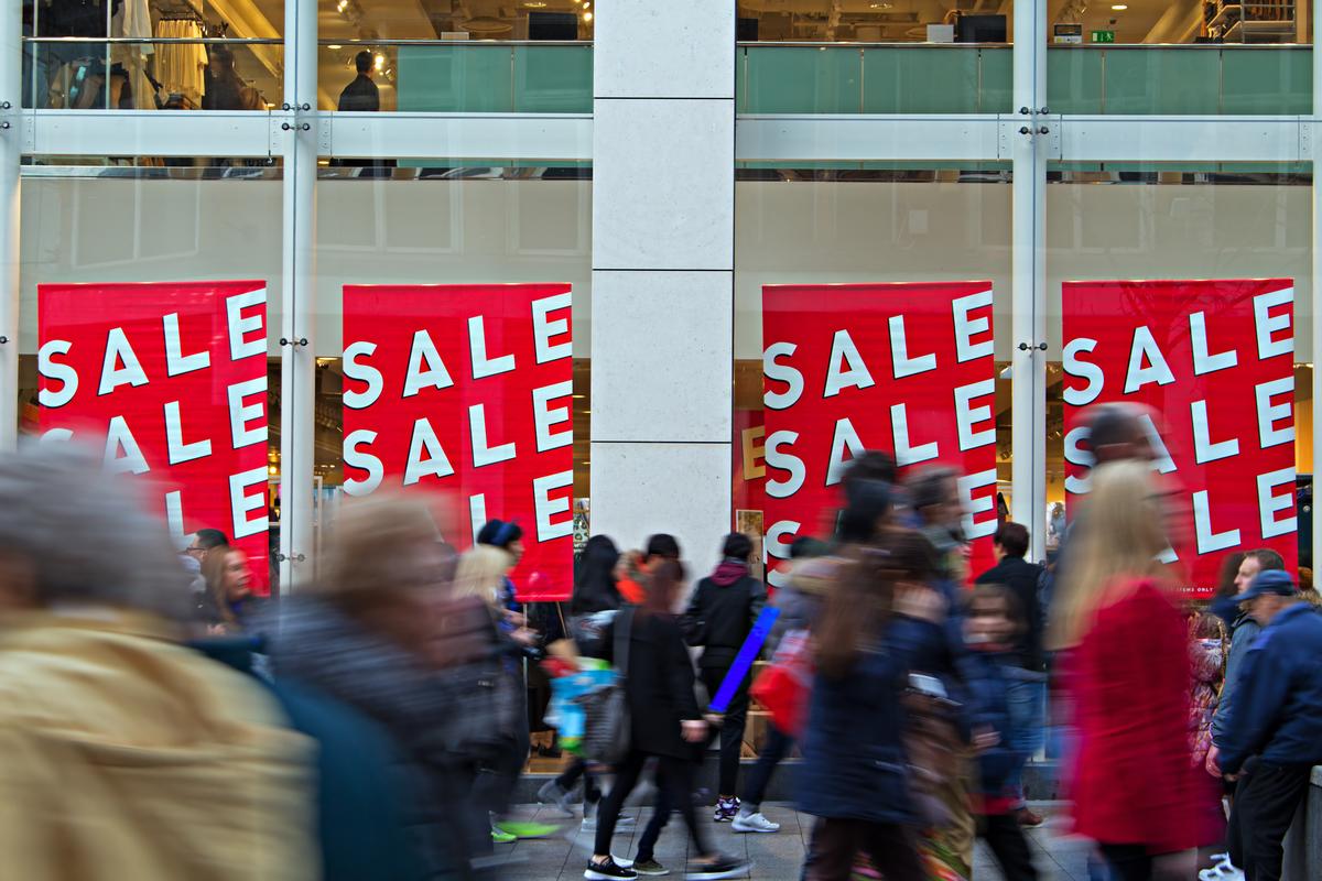 Score Big Deals and Style Wins at Miromar Outlets
