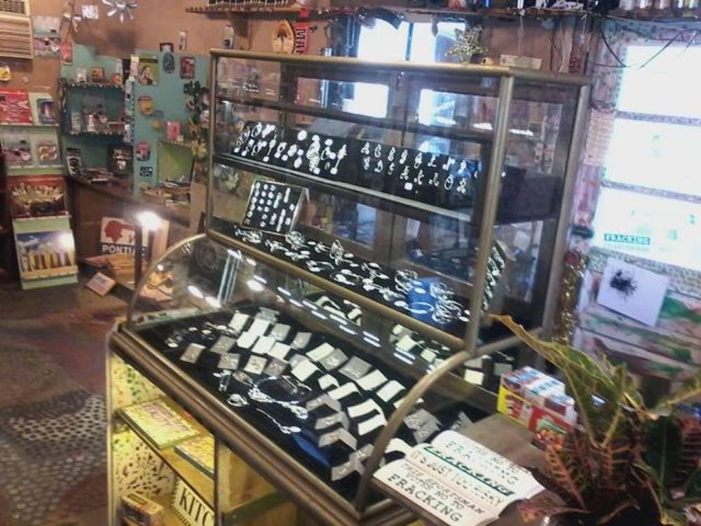 Step Into a World of Quirky Art and Curiosities at the Abita Mystery House