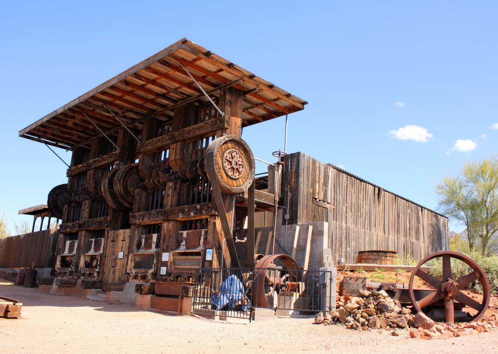 Unearth History at the Superstition Mountain Museum