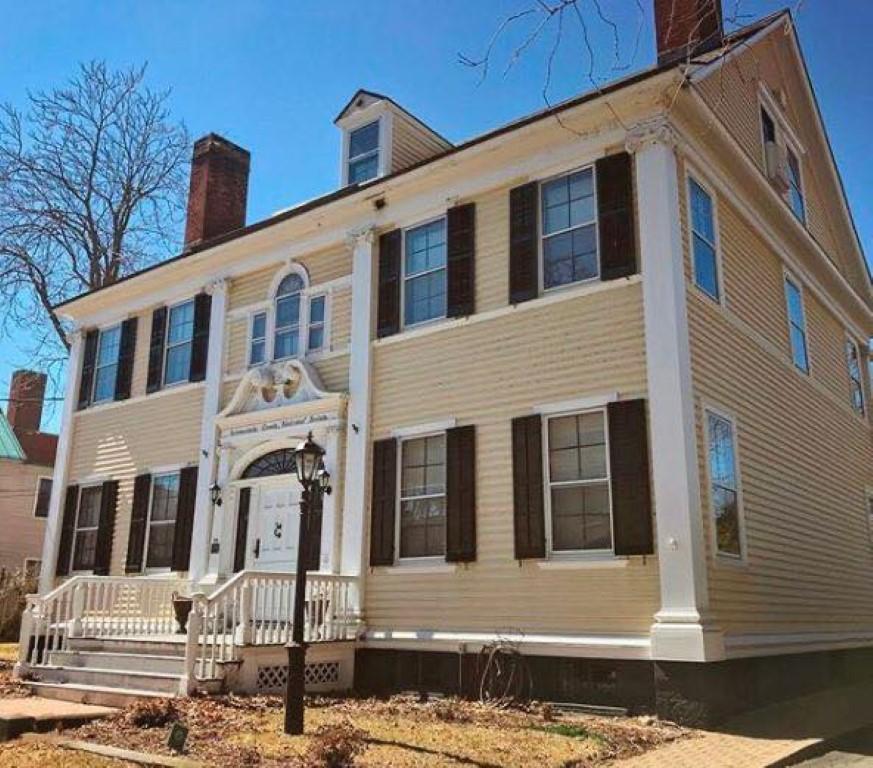 Discover local artifacts and explore regional history on an enriching trip.