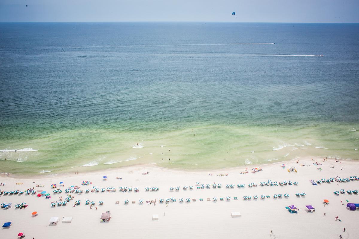 Orange Beach, Alabama: Sea Mist and Slow Mornings