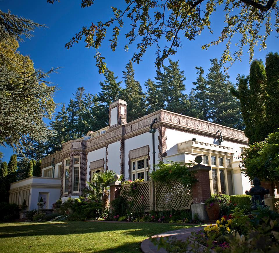 Tour the Timeless Elegance of Historic Lairmont Manor