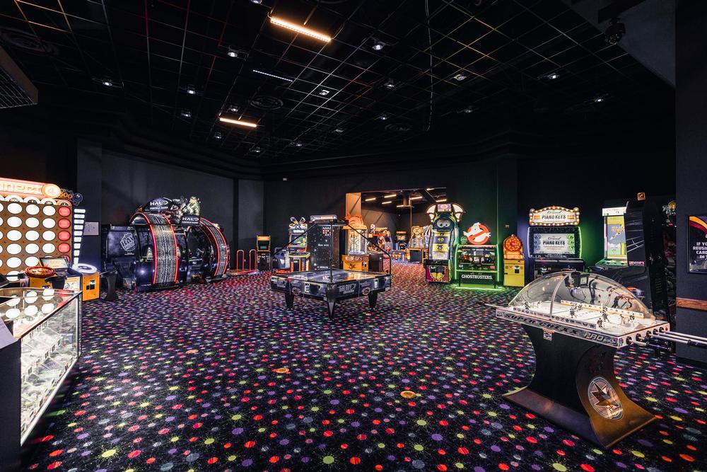 Try Your Luck and Catch a Show at Black Oak Casino