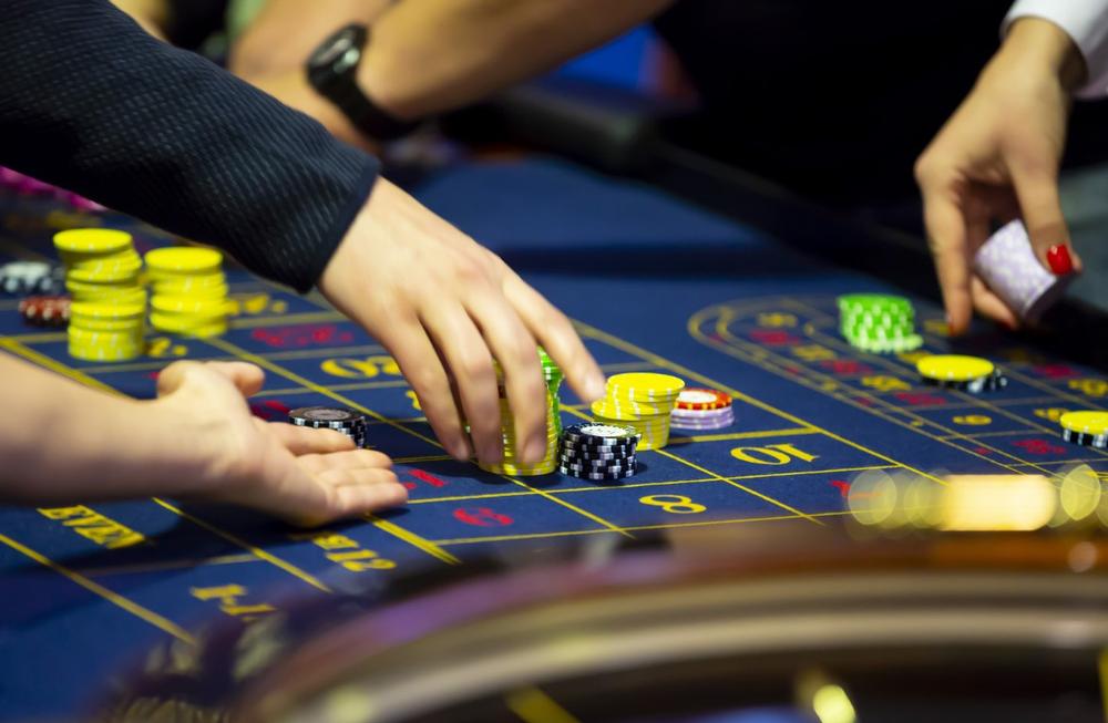 Try Your Luck or Catch a Show at Ocean Downs Casino
