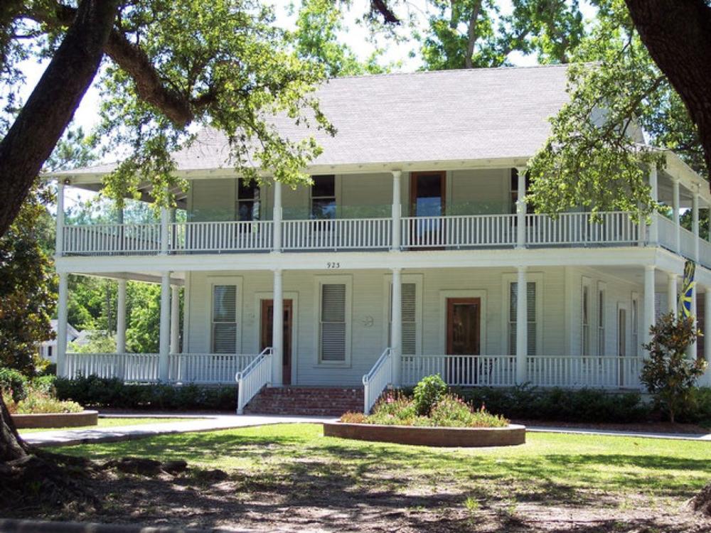 Celebrate Art and Culture at the Henning Cultural Center