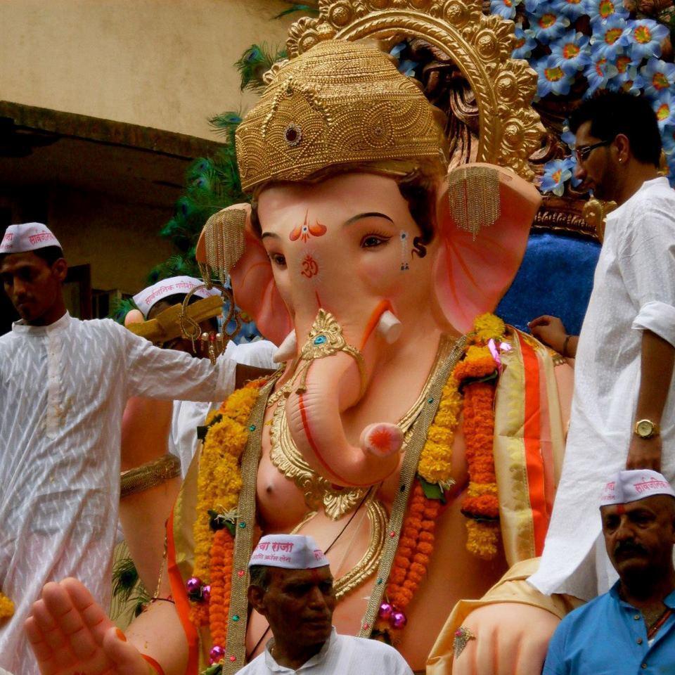 Discover Local Life and Landmarks with Grand Mumbai Tours