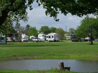 Dixieland Texas Retreat RV Park
