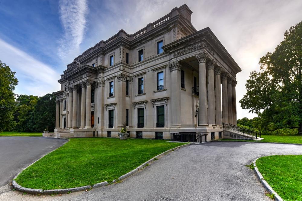 Join a tour of the Vanderbilt Mansion National Historic Site