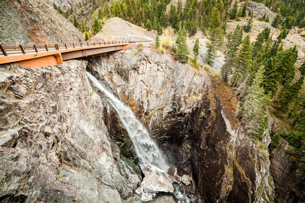Chase Waterfalls and Enjoy a Quick Hike at Cascade Falls Park