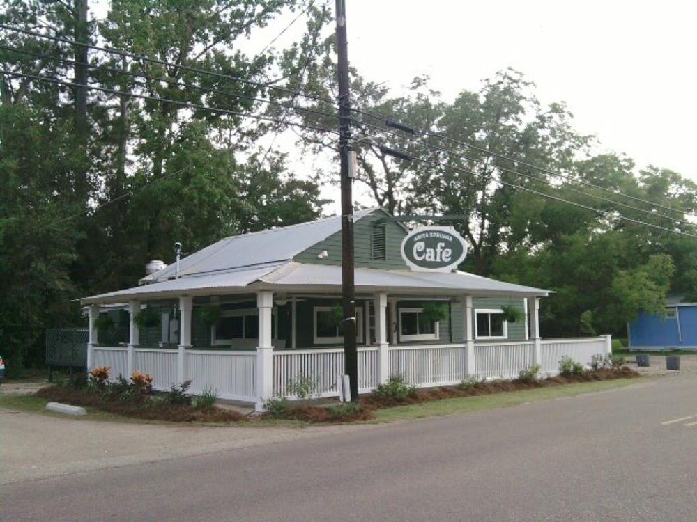 Enjoy Comfort Food With a Local Twist at Abita Cafe